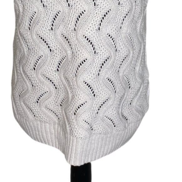 Croft & Barrow Beige Crochet Sweater Womens Size M Crew Neck Short Sleeve Ribbed - Picture 4 of 10